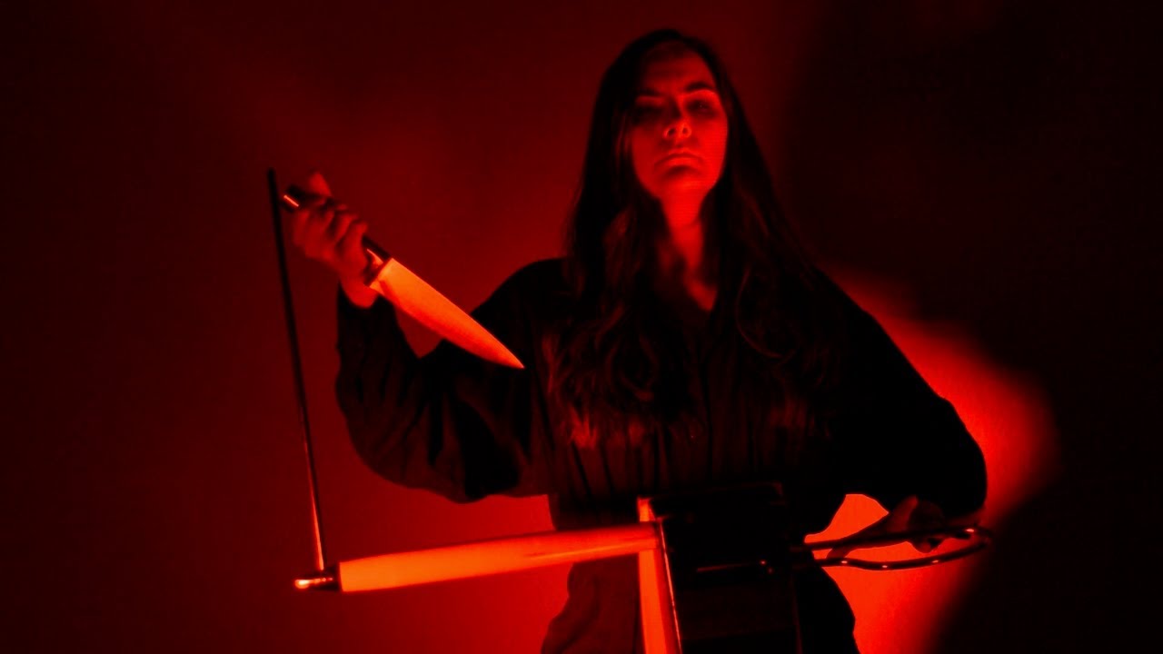 🎃 John Carpenter's Halloween Theme on Theremin
