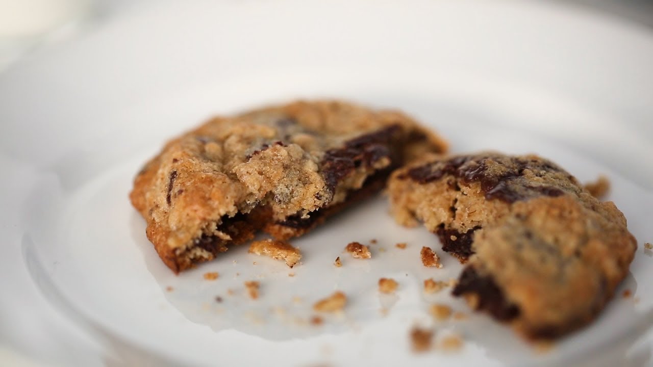 Chocolate Chunk Banana Cookies- Everyday Food with Sarah Carey
