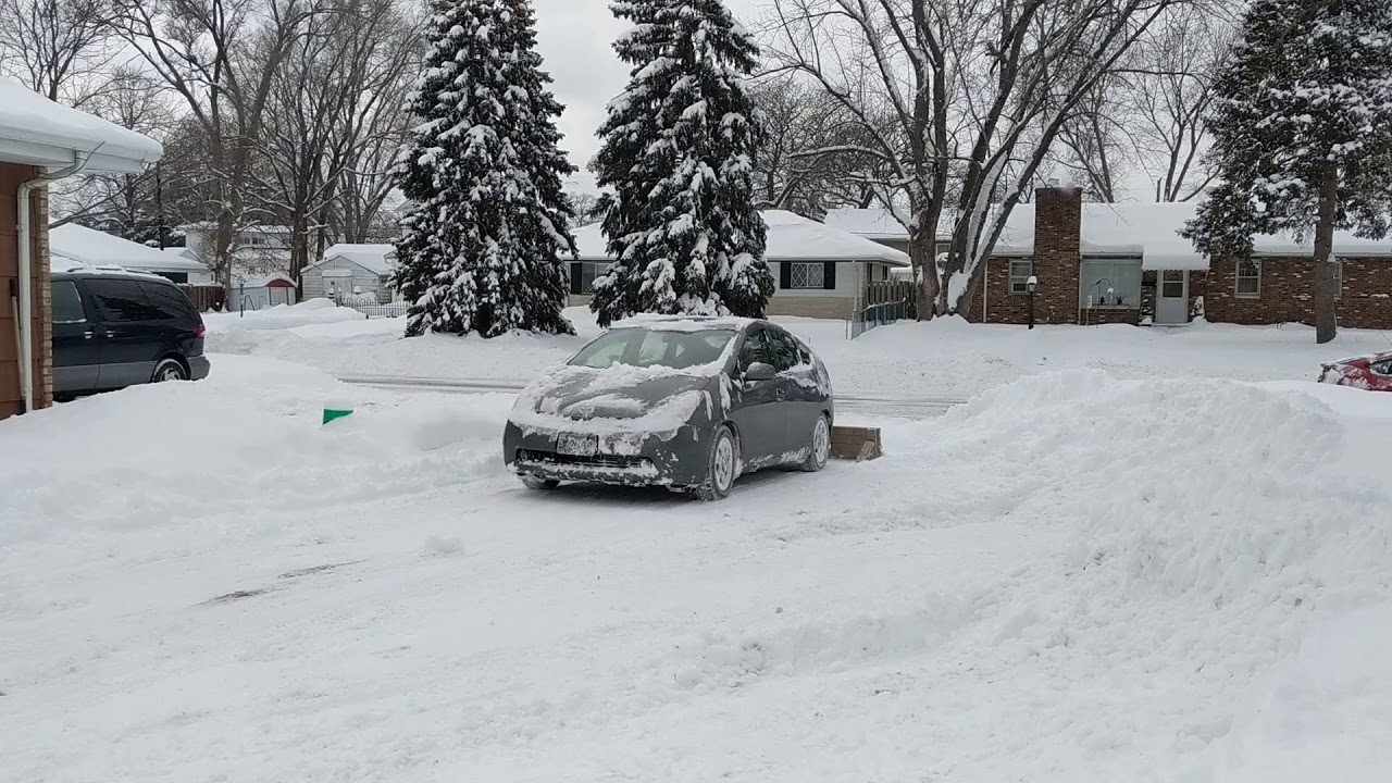 Homemade Prius Trailer Hitch Snow Plow - DIY - Snowplow
