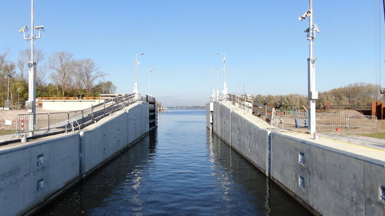 Hij is bijna klaar: De Reevesluis