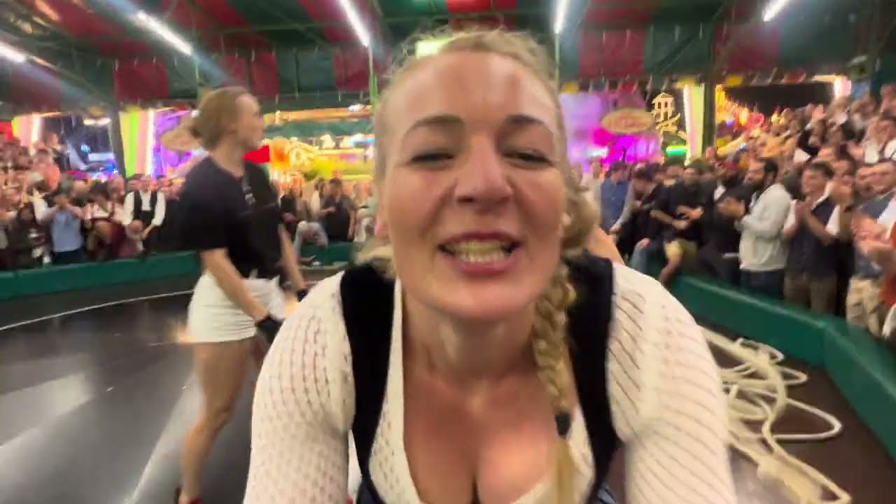 ACTION TRADITION UND SPASS AUF DEM MÜNCHNER OKTOBERFEST - DAS TEUFELSRAD - DAMENFAHRT 2023 / Fahrt 7