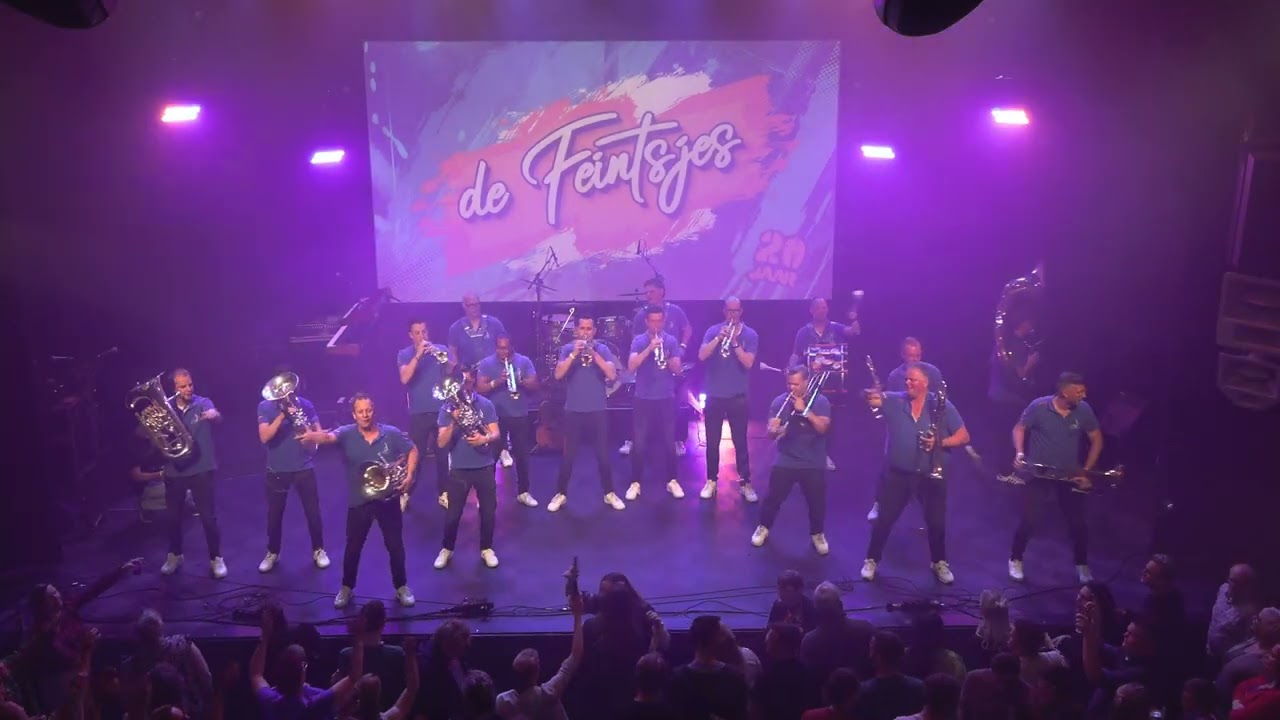 20 jaar Dweilorkest de  Feintsjes Set 2  Neushoorn Leeuwarden 18 April 2025