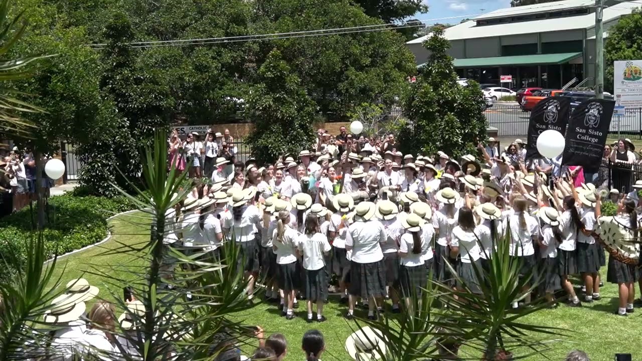 San Sisto College Song Graduates 2022