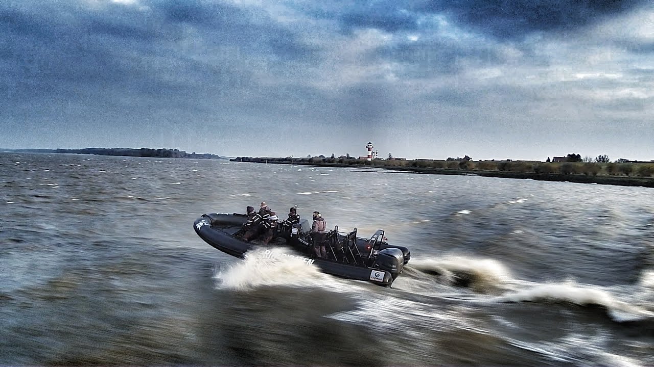 SPEEDBOOT FAHREN IN HAMBURG | TuTo #Vlog10