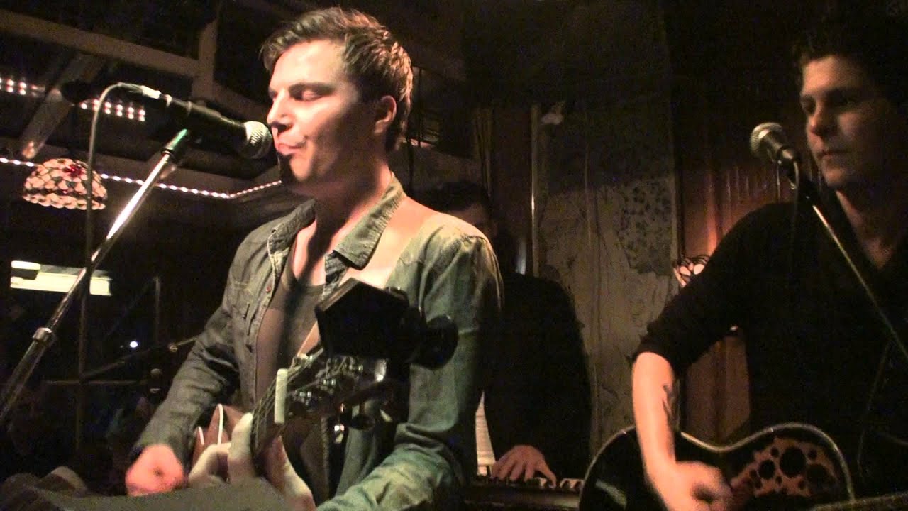 Tientje Los - Gold On The Ceiling