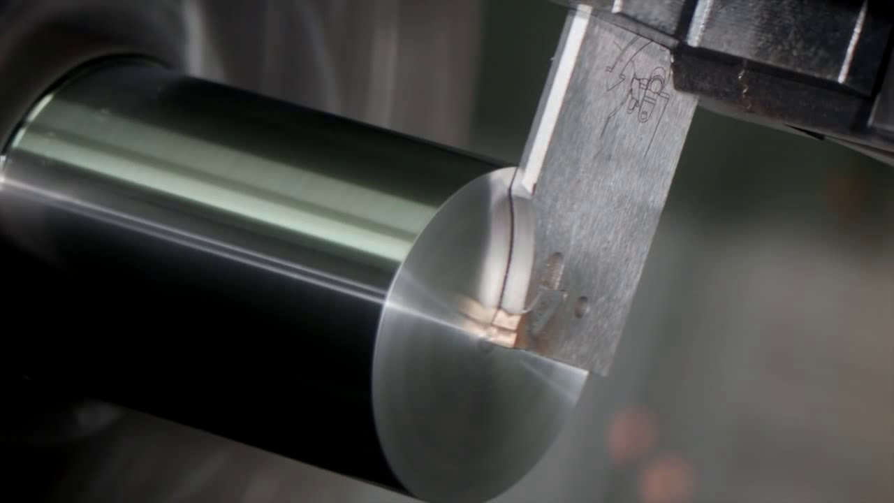 Grooving & Parting-off Machining demonstration | Seco Tools