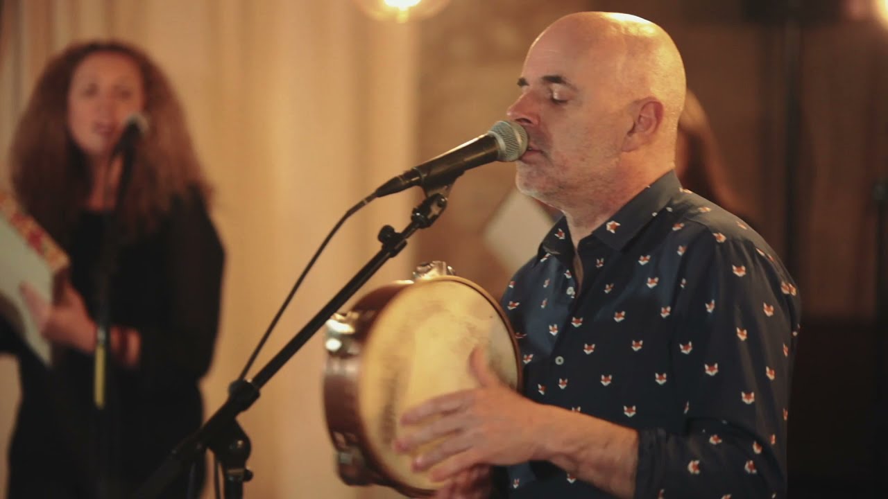 Xabier Díaz & Adufeiras de Salitre - Unha, dúas, tres e catro (Live)