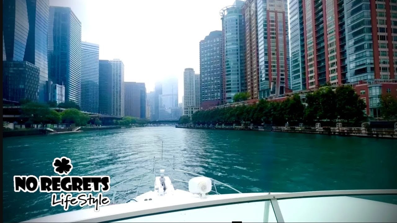 Day 5: Beautiful ride to Chicago. Will the 4788 Bayliner fit for Down Town Chicago? Going for it!