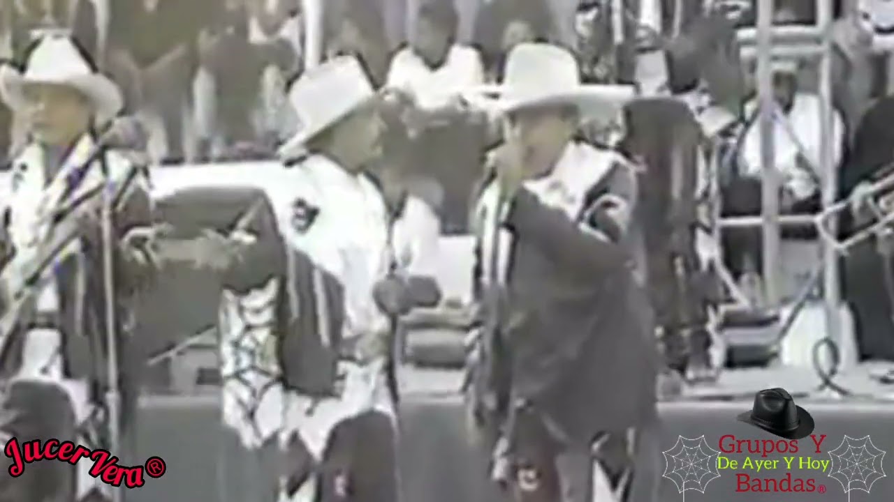 Banda Pequeños Musical 1998 En Vivo