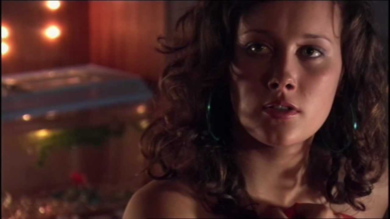 Sid Gets Embarrassed By Michelle In The Bedroom - Skins