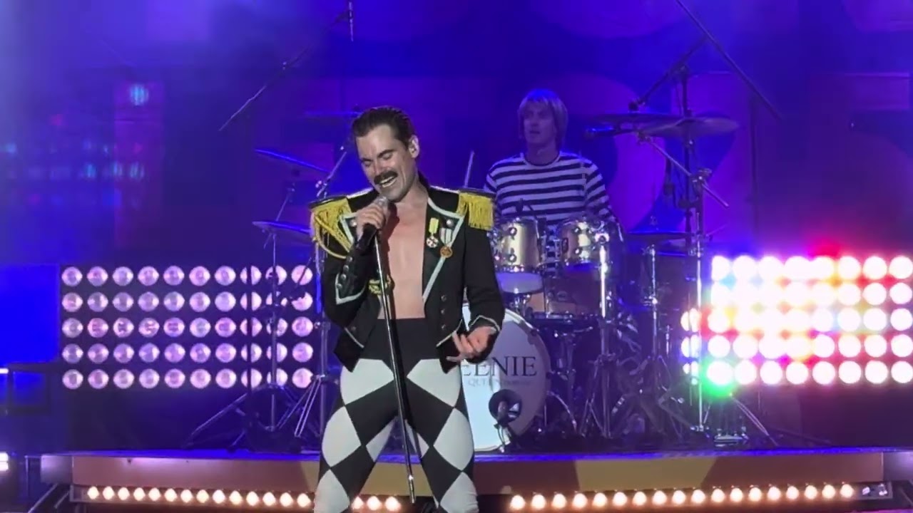 Queenie - Radio GA GA