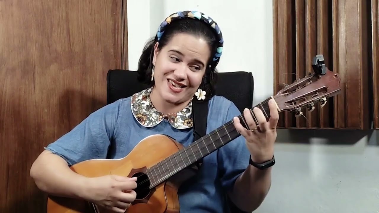Enid Rosales. Tres Cubano para principiantes. Clase 4: tumbao en Am y arpegio disminuído