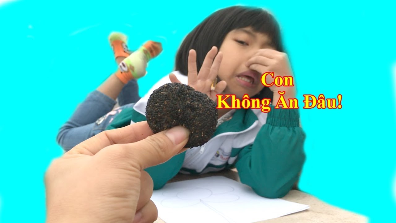 Con Kh&ocirc;ng Ăn B&aacute;nh Đen Đ&acirc;u ❤100 % B&eacute; Nh&otilde;ng Nhẽo❤Baby channel❤