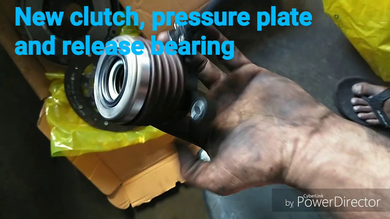 Mahindra TUV300, clutch, pressure plate and release bearing installation.