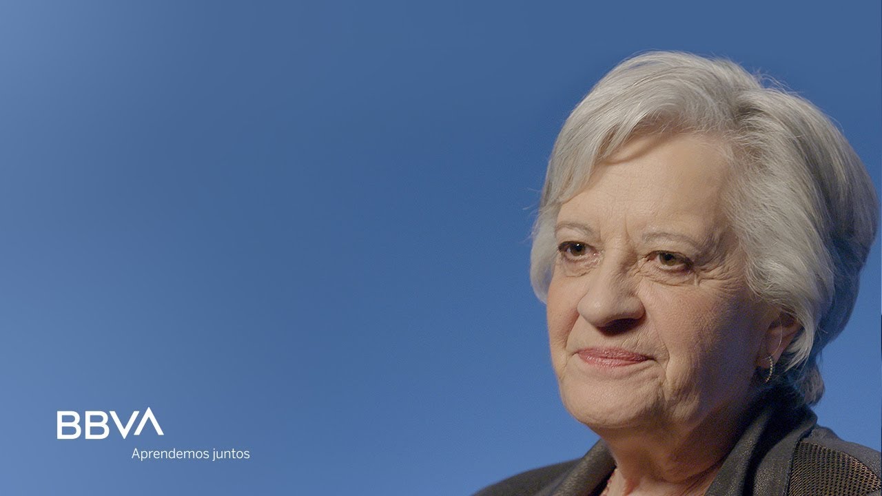 "La felicidad es una búsqueda que dura toda la vida". Victoria Camps, filósofa
