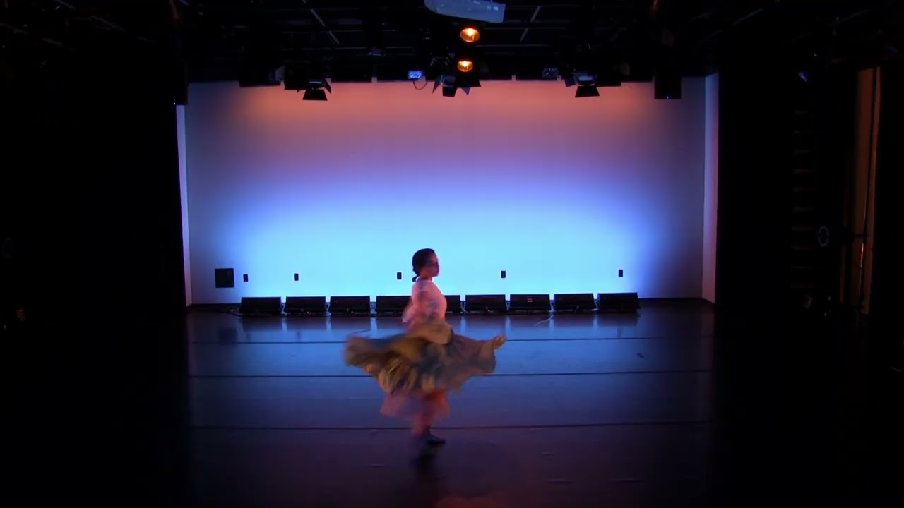 I used to live in the mountains (the decent towards the sea) - Emilia Garrido Vasquez