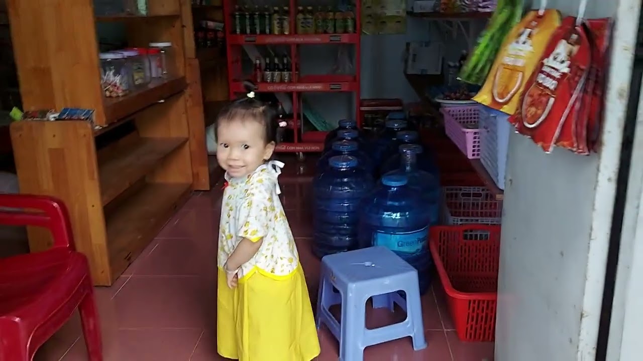 Hai ba chau