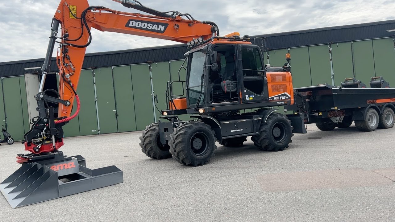 Köp Grävmaskin Doosan DX170 w på Klaravik