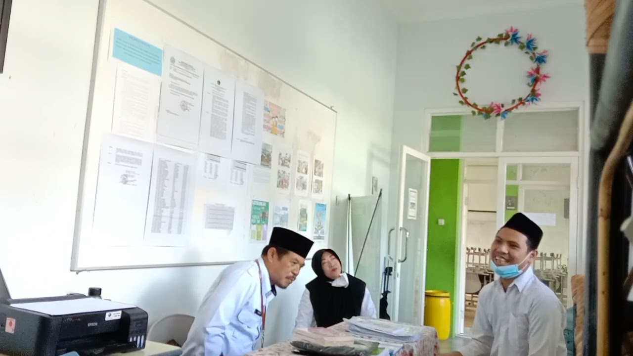 Monev Madrasah Riset Oleh Kasie Kurikulum dan Kesiswaan Bidang Pendma Kanwil Jatim, Dr. Sugiyo M.Pd.