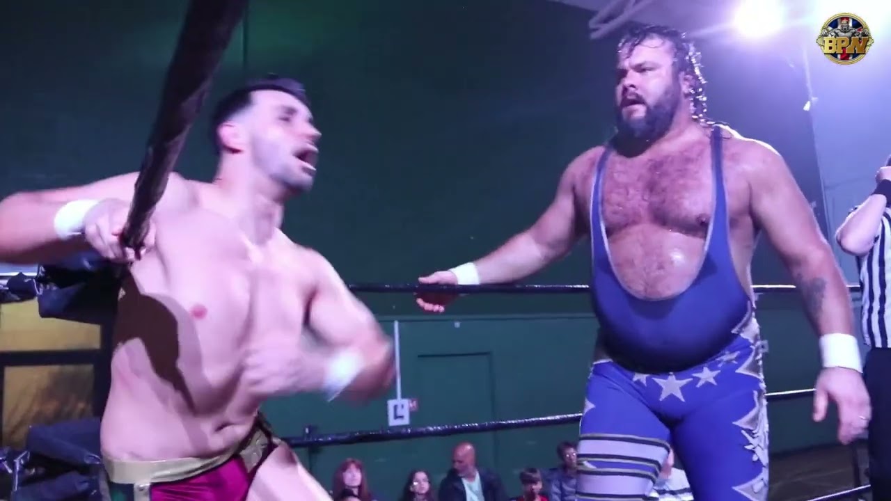 The One Man Armoury Bullit vs Alexander Moore!