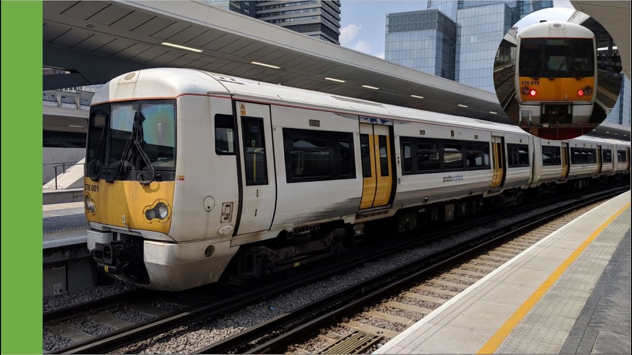 Trains at London Bridge (E)