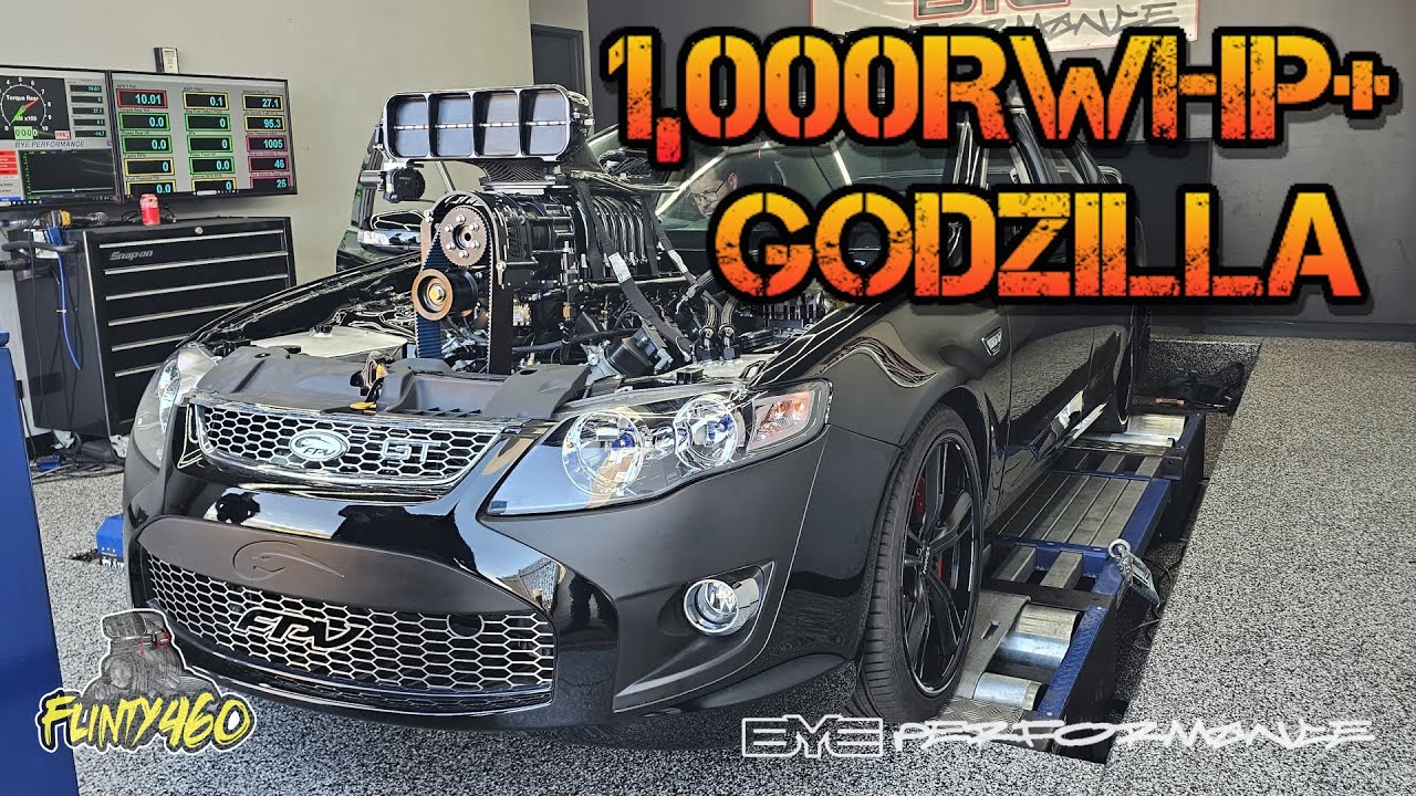 На динамометрическом стенде показан автомобиль Godzilla FG Falcon мощностью более 1000 л.с. на за...