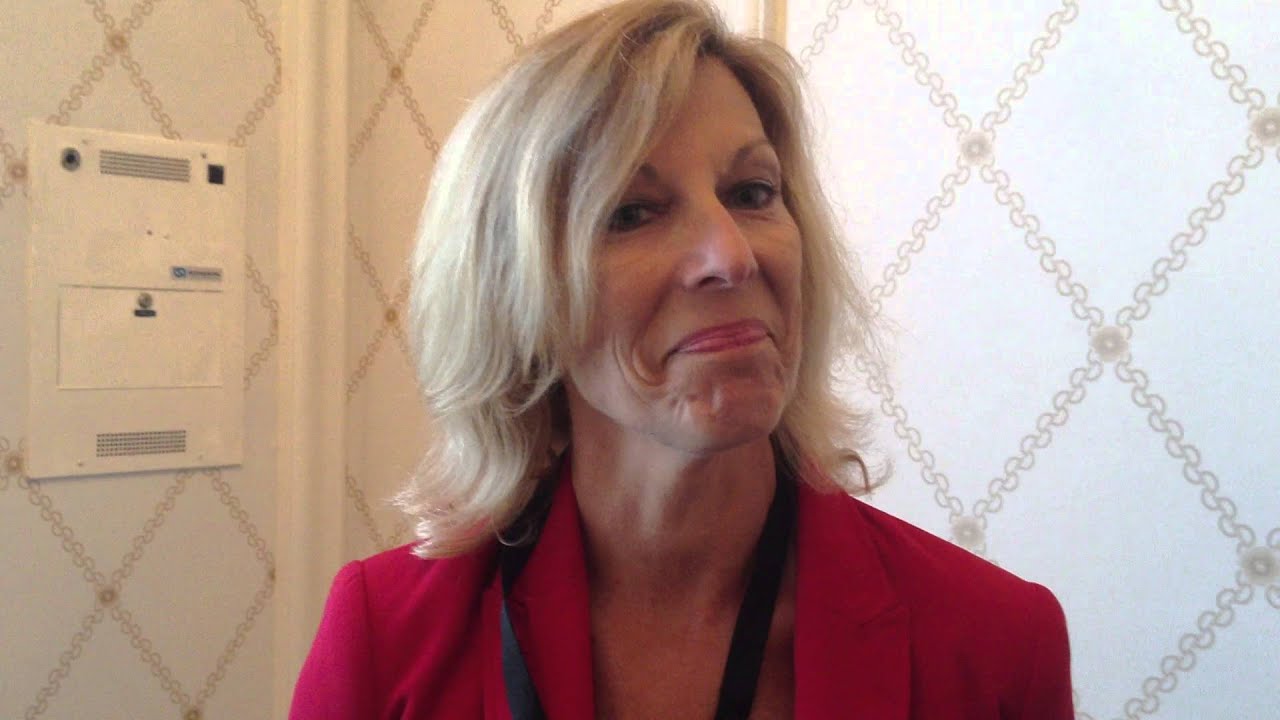 MomsRising member Martina Leinz talks about introducing the First Lady of the United States