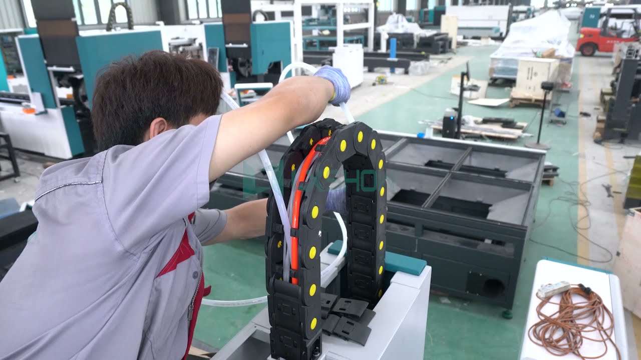 [LXSHOW ]Super large format sheet metal laser cutting machine LX12035F Installation process display