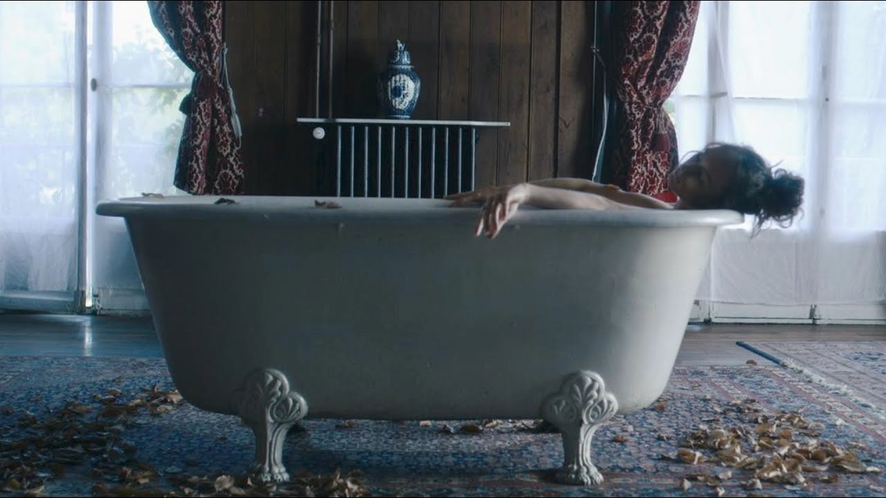 Eline - 335 (Clip Officiel)