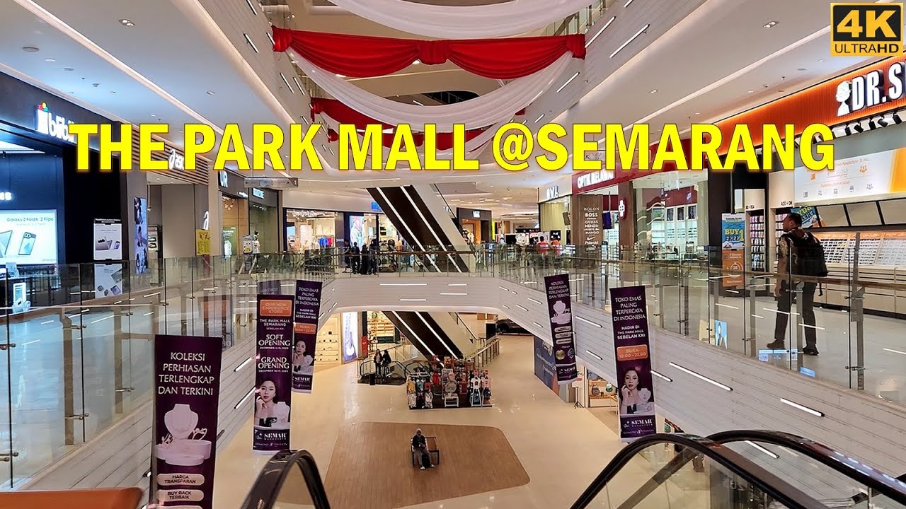 walking around THE PARK MALL❗Shopping Mall in Semarang City - Jalan Madukoro Tawangmas