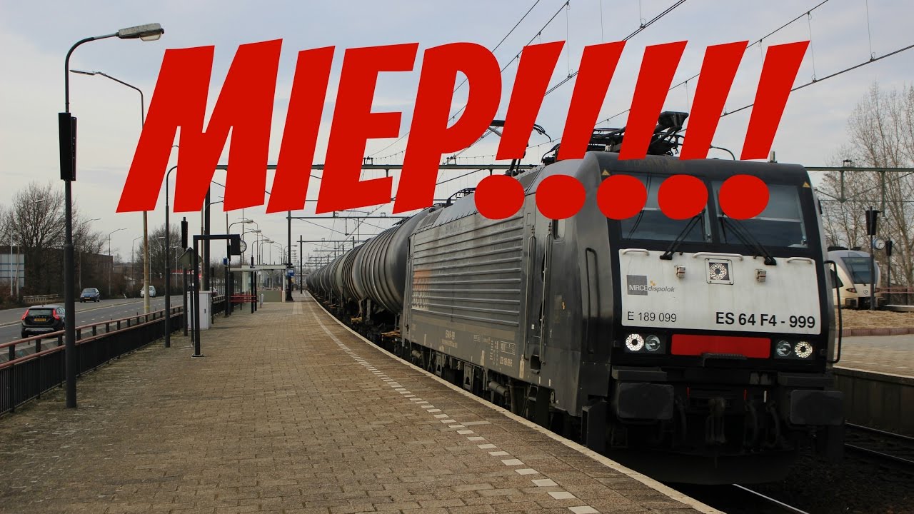 Toeterende treinen #4