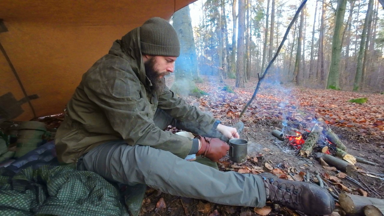 Best Bushcraft Tarp Setup