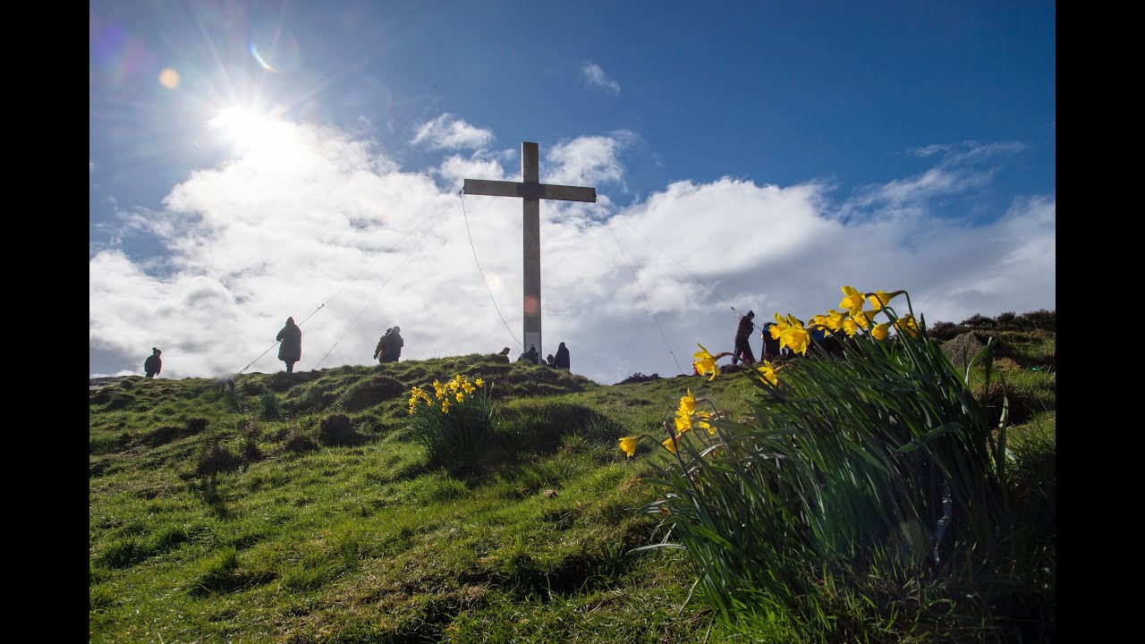 Raising of the Otley Chevin Cross for Easter 2023.