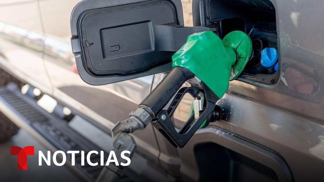 Analista prevé que los precios de la gasolina tardarán meses en bajar | Noticias Telemundo