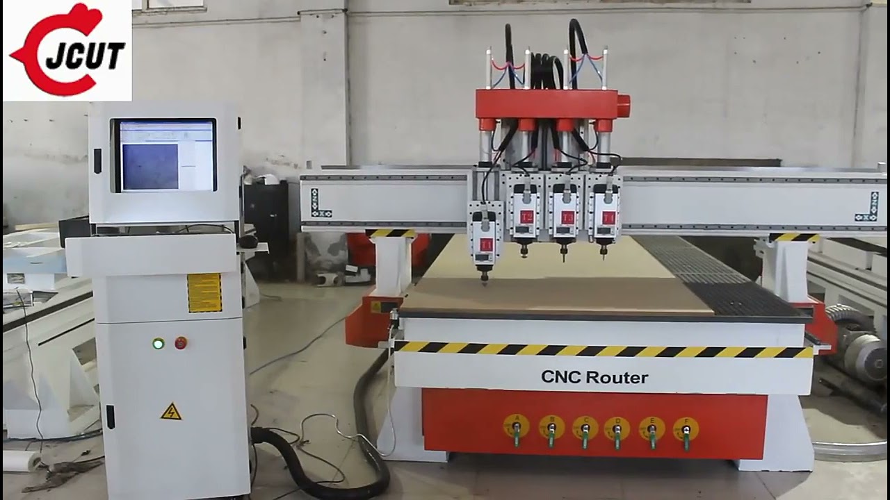 Multi-head feeder, two spindles, three spindles and so on can be used.#woodworking#cutting#cncrouter