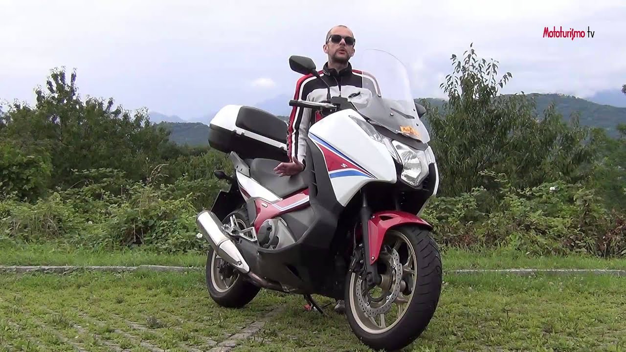 MOTOTURISMO - In prova - Honda Integra 750 S DCT (2014)