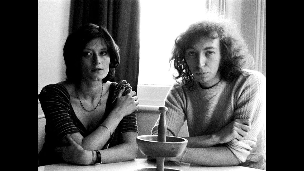 Richard and Linda Thompson - The Calvary Cross (Live)