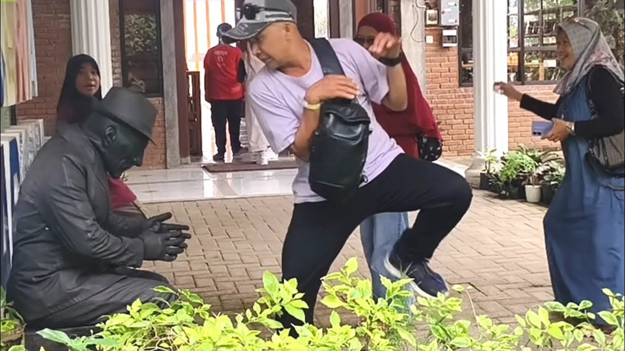 Kompilasi prank patung terlucu dan terbagus part-7.!!!