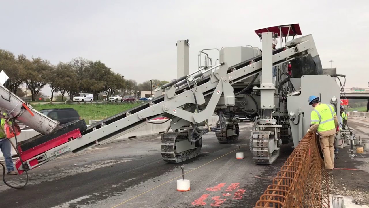 7700 Multipurpose Concrete Slipform Machine