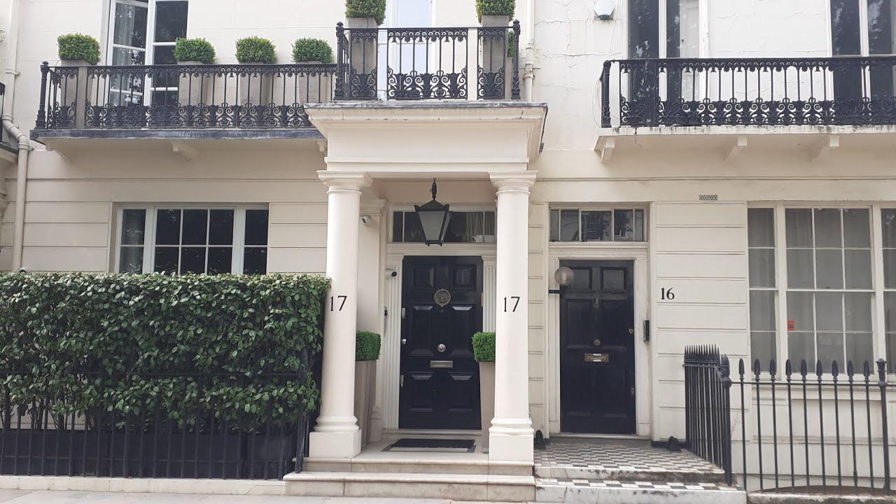 Luxury Homes in Belgravia London Walking Tour