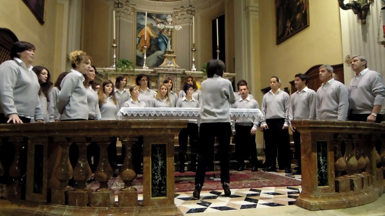 Carezze (Marco Maiero) - I Cantori delle Pievi (Neviano degli Arduini PR)-Dir.Maria Chiara Ugolotti