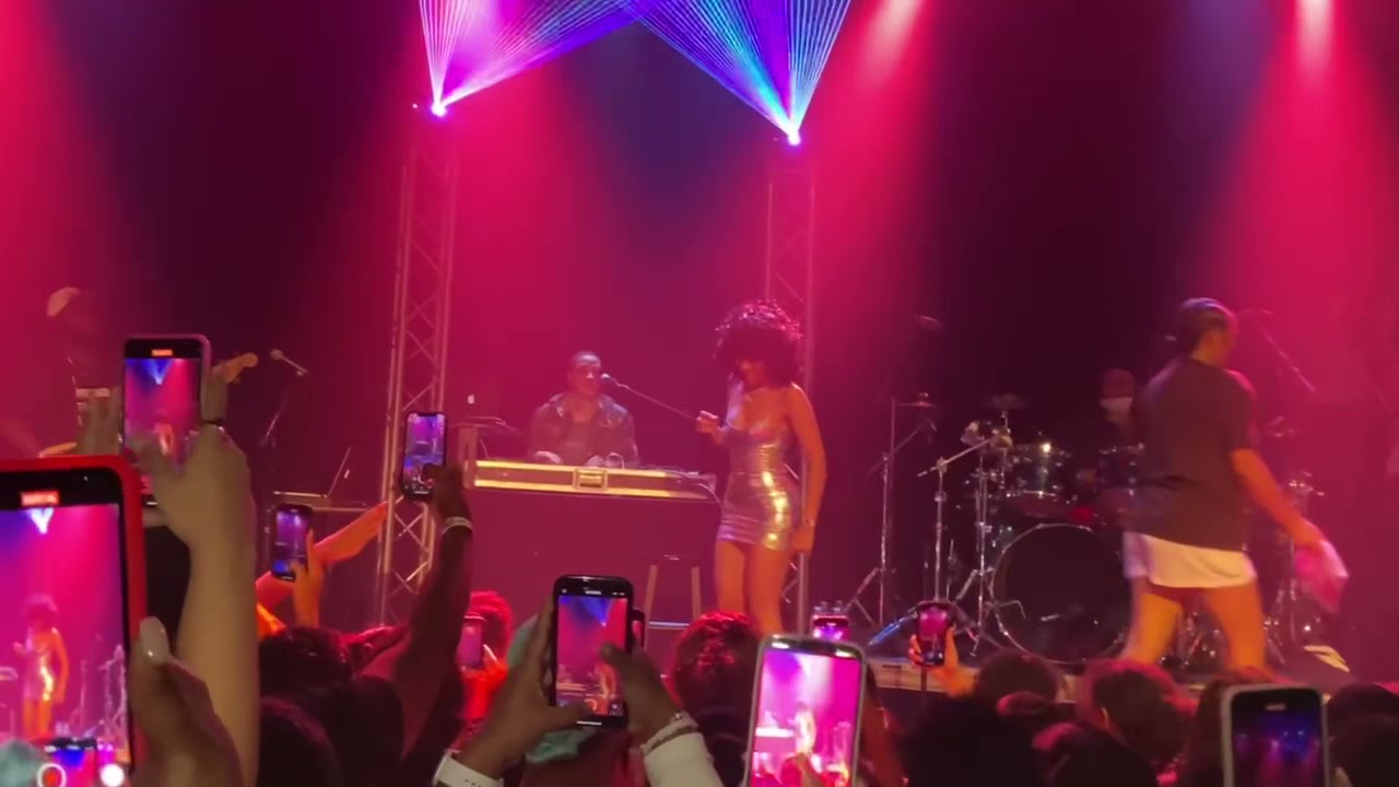 Mariah the Scientist Aura Live Performance (Brooklyn NY 8/13/21)
