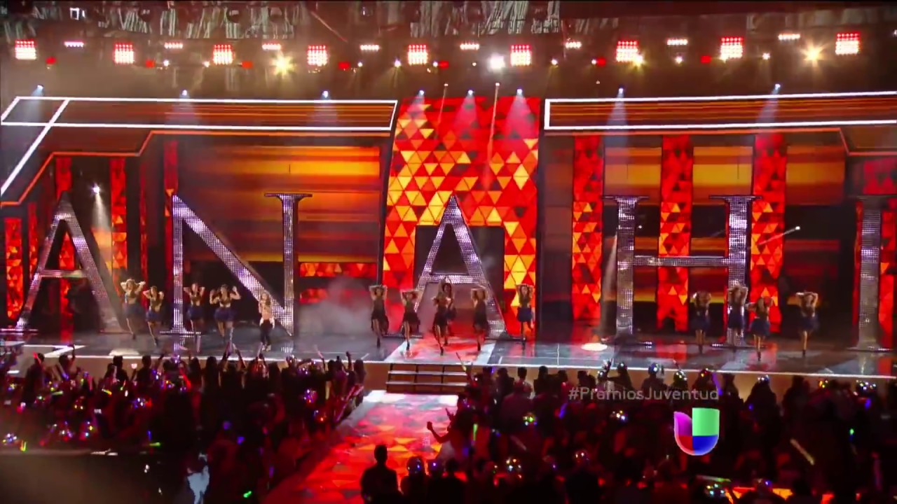 Anah&iacute; - Rumba (Premios Juventud) feat. Wisin