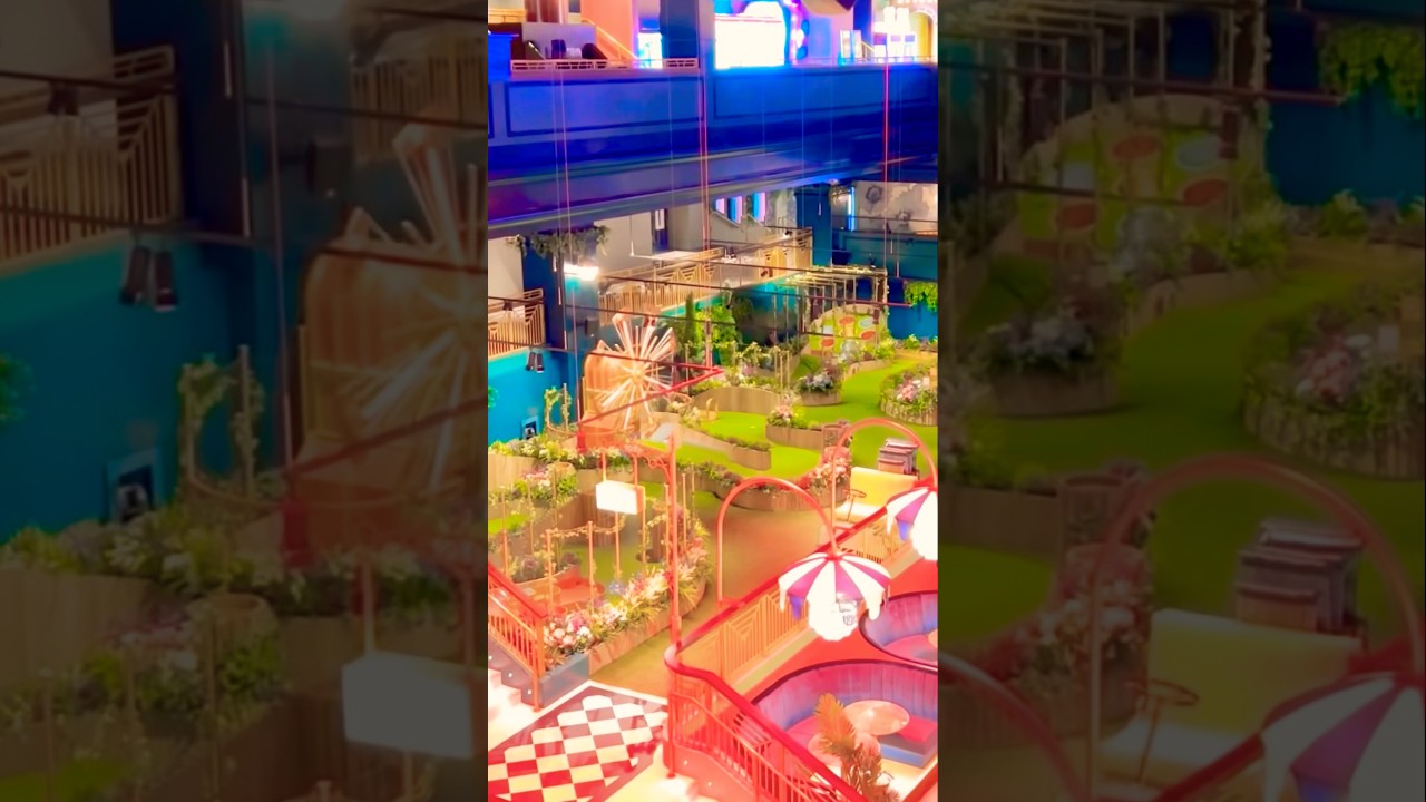 Swingers Crazy Golf at Mandalay Bay is now family friendly! #vegas #lasvegas #ninthisland #vegasbaby