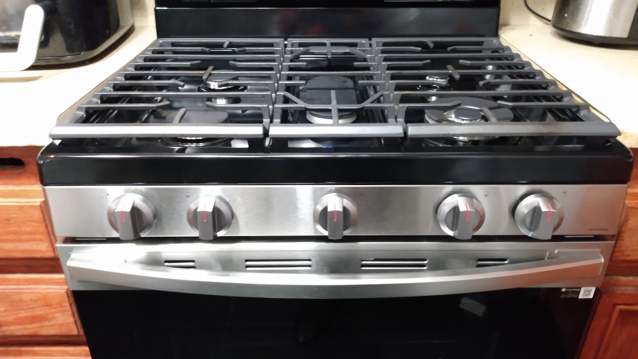 Samsung Gas Range Review (NX60A6511SS) with Air Fry Convection Dehydrate and WiFi 👍🏾