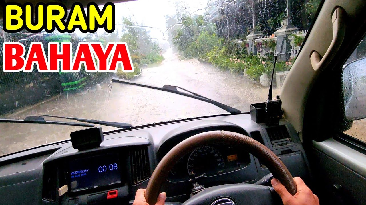 PRAKTEK KE JALAN RAYA SAAT TURUN HUJAN | MENGEMUDI MOBIL MANUAL
