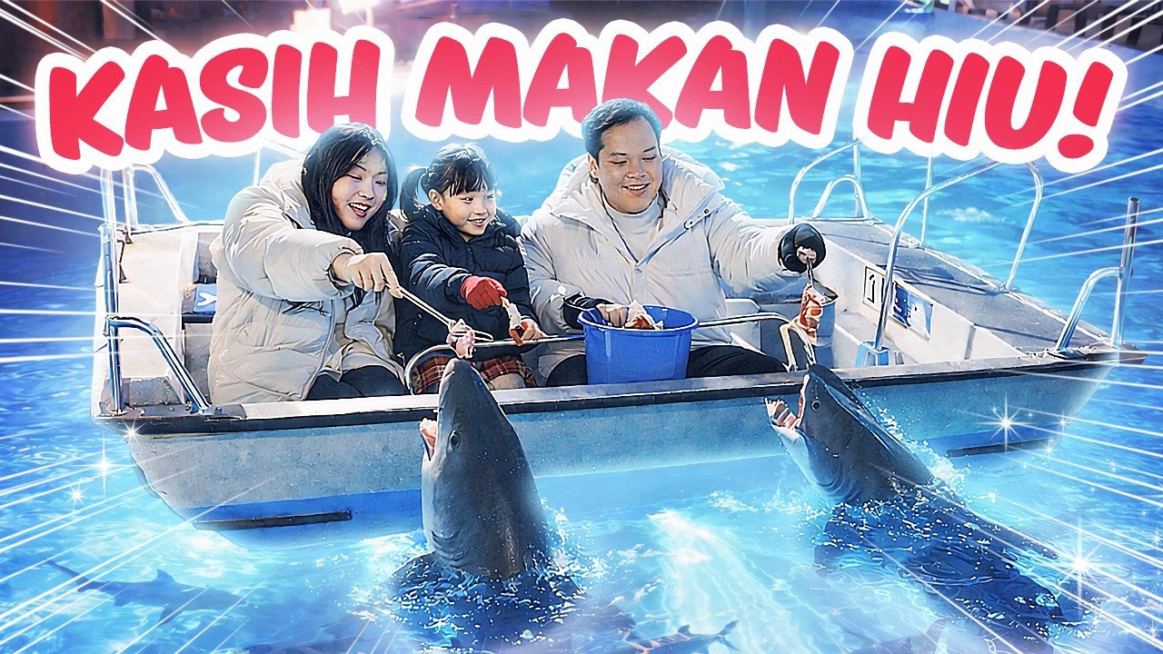 YUKA-CHAN KASIH MAKAN HIU DARI PERAHU DI AQUARIUM KOREA! | vlog