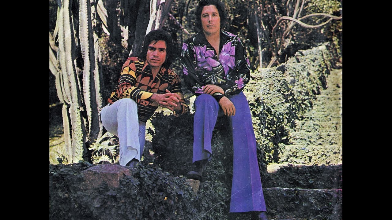 Delmonte & Amaraí - Batidinho Na Janela