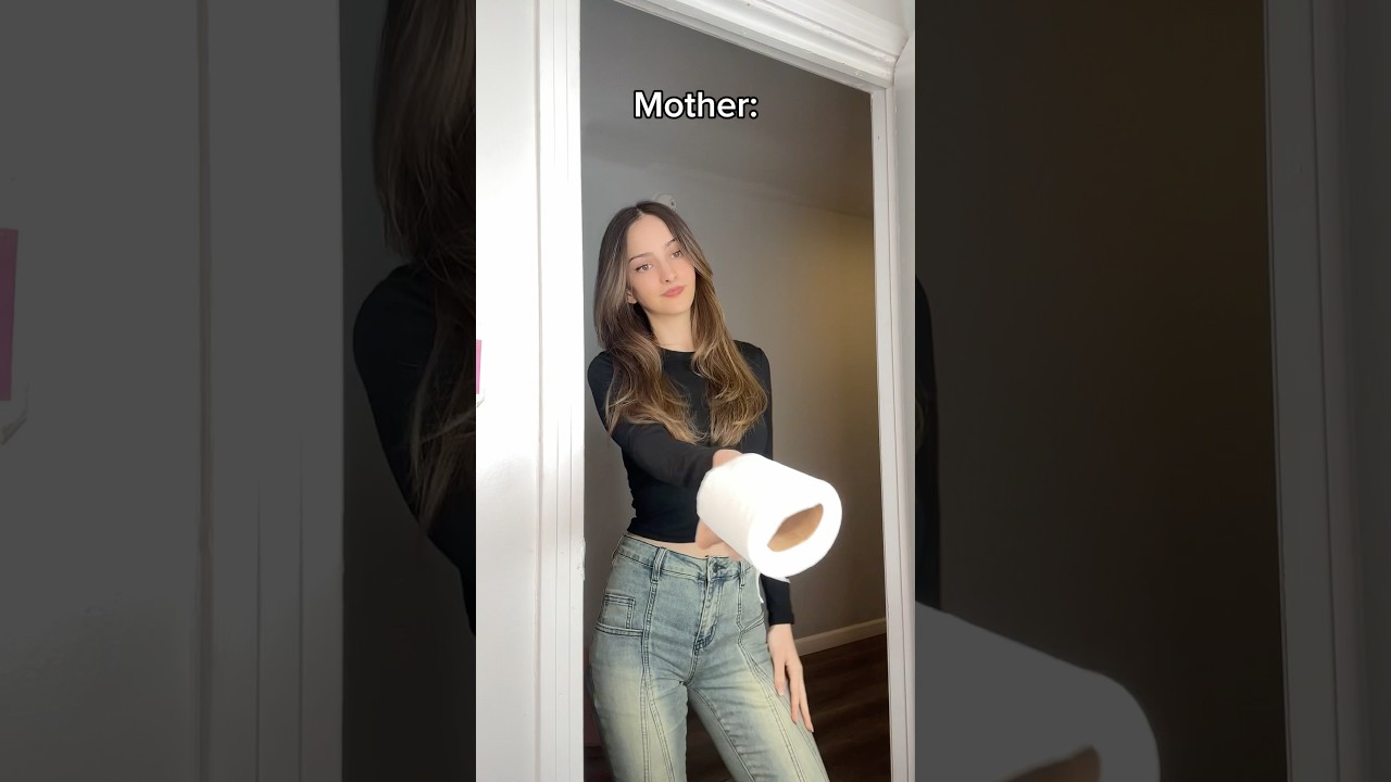 Different people giving you 🧻🚽#VictoriaPfeifer #shorts