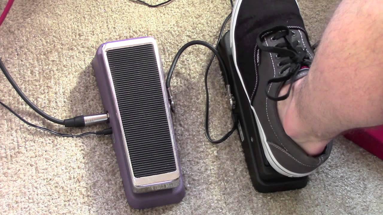 Dunlop Crybaby Wah Pedal Vs Budda Amplification Budwah Pedal
